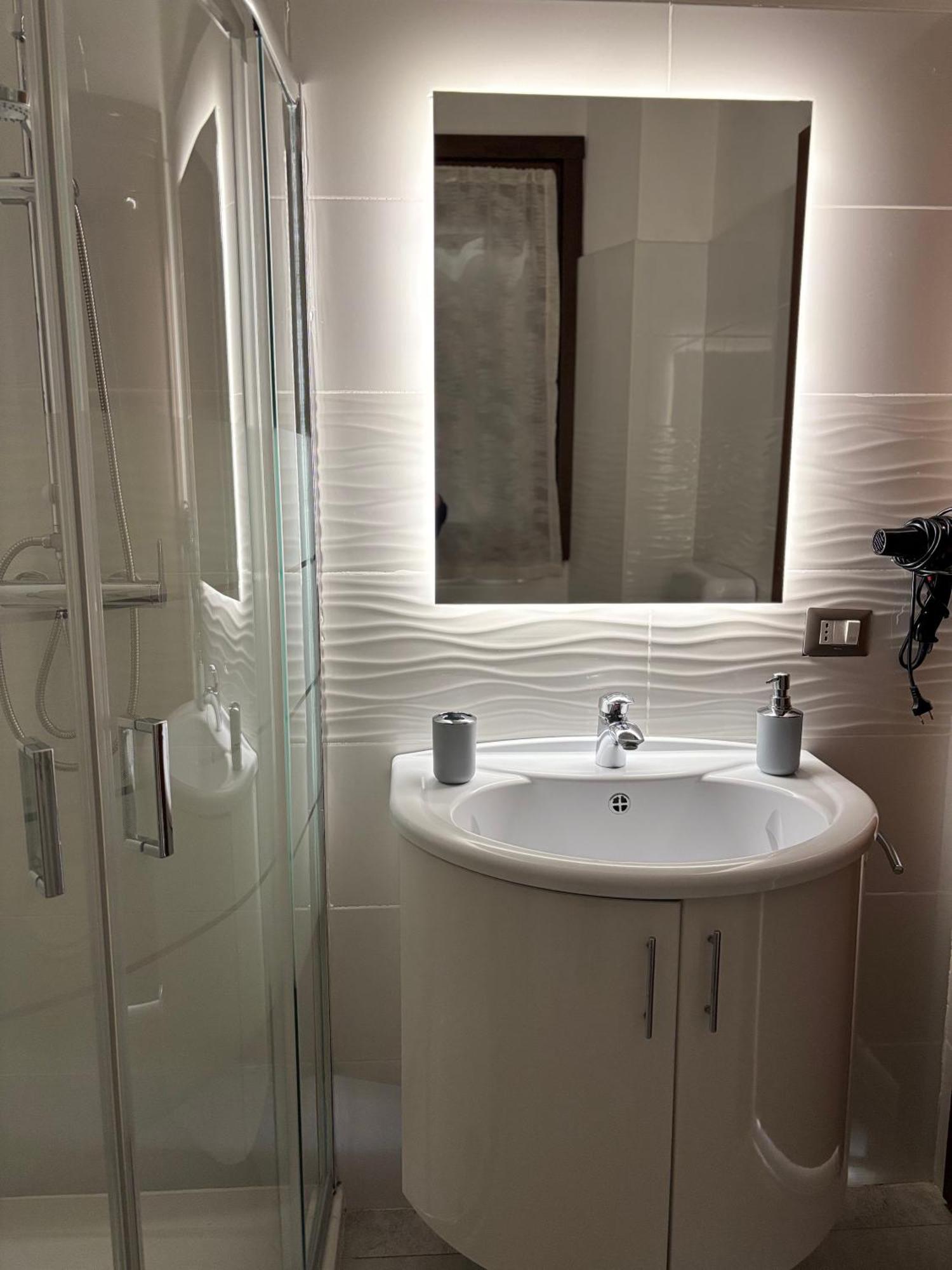 كومو B&B Il Tulipano المظهر الخارجي الصورة